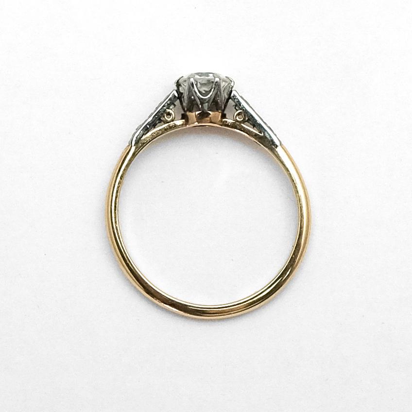 Art Deco 1920's Diamond Solitaire Engagement Ring